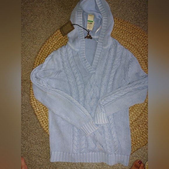 Tommy Bahama Sea Glass Cable Knit Sweater Sz.L powder blue NWT - Picture 1 of 9